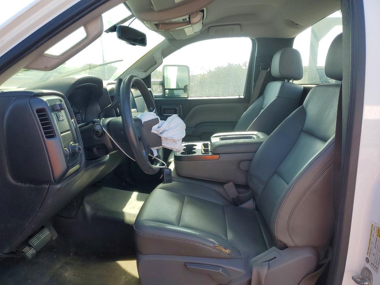 2016 Chevrolet Silverado C2500 Heavy Duty - Фото 7
