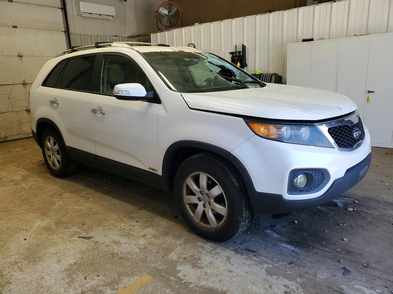 2012 Kia Sorento Lx - Image 4