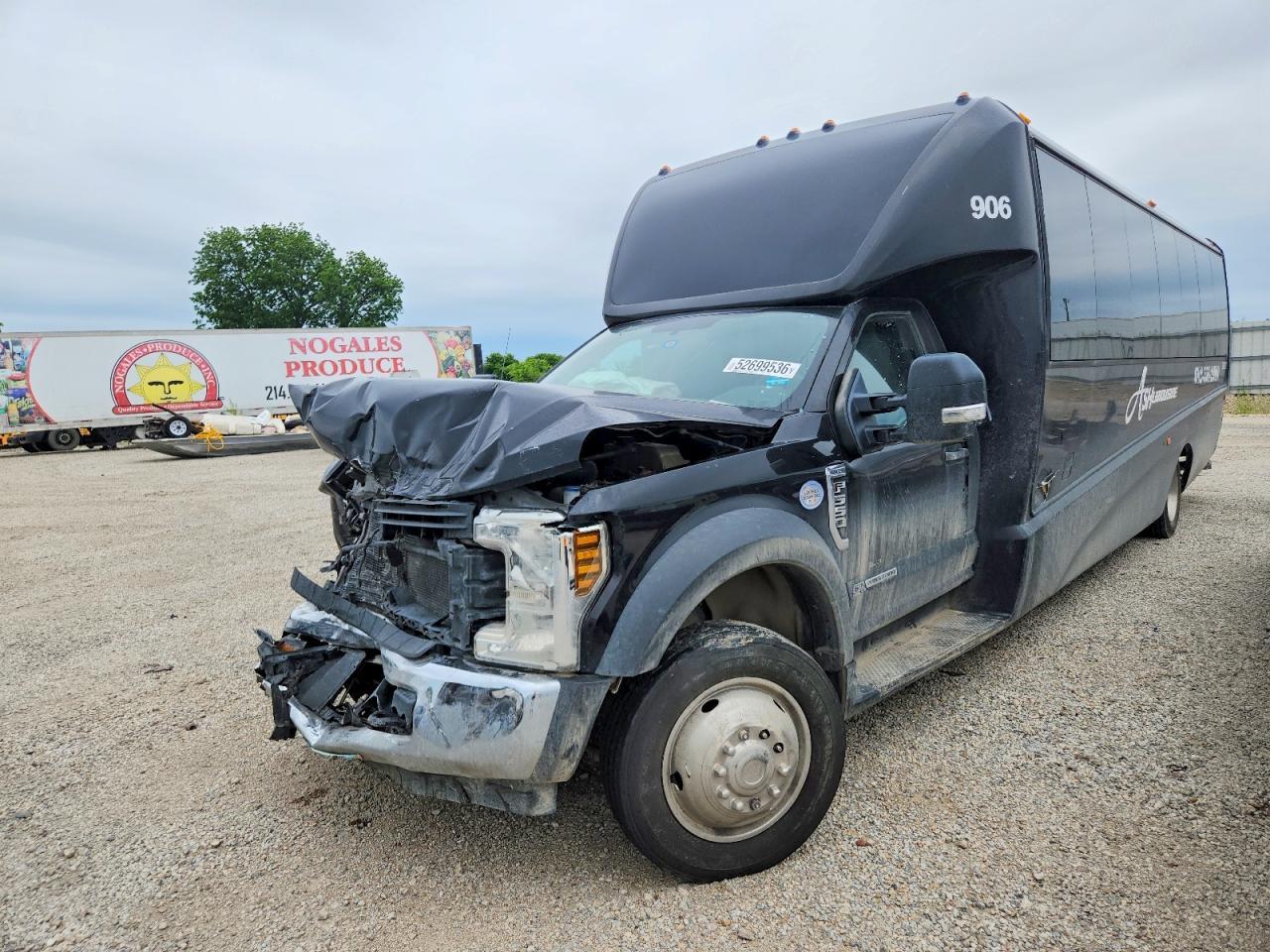 2019 Ford F550 - Image 2