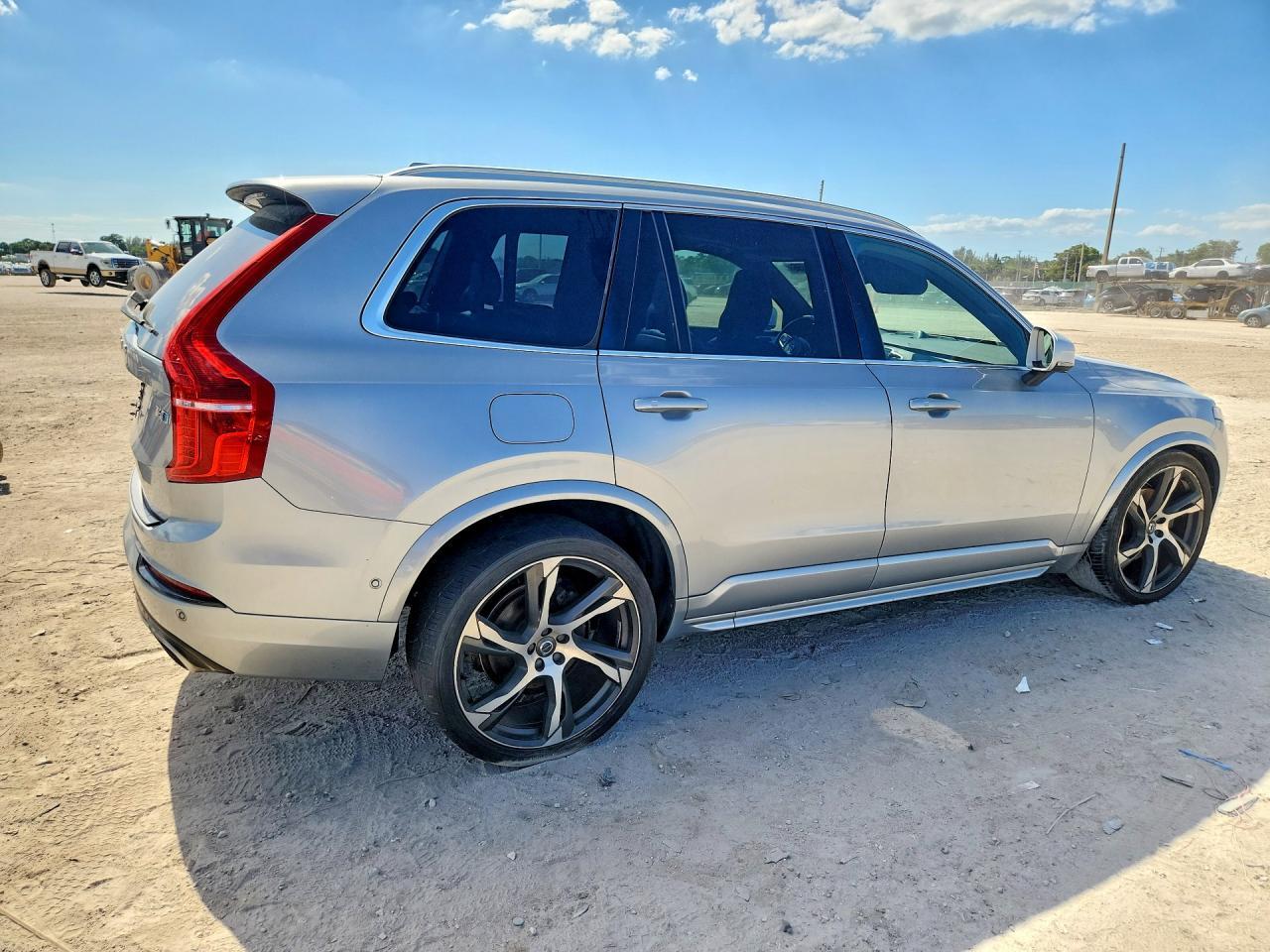 2017 Volvo Xc90 T6 - Фото 3
