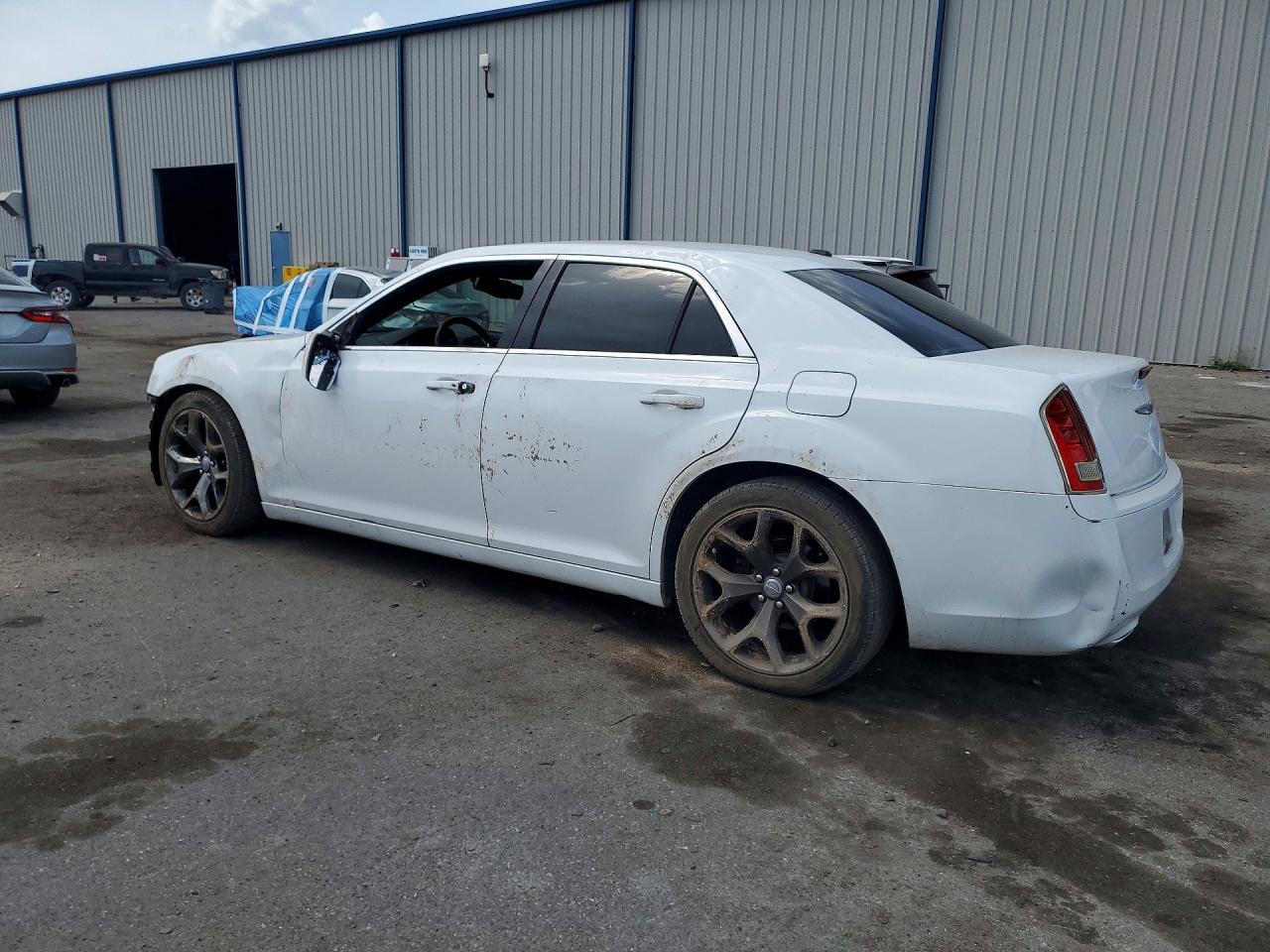 2014 Chrysler 300 S - Фото 2