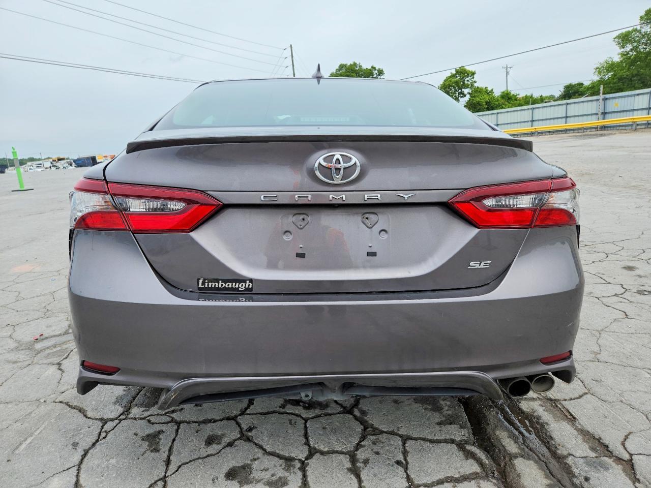 2024 Toyota Camry Se - Фото 6