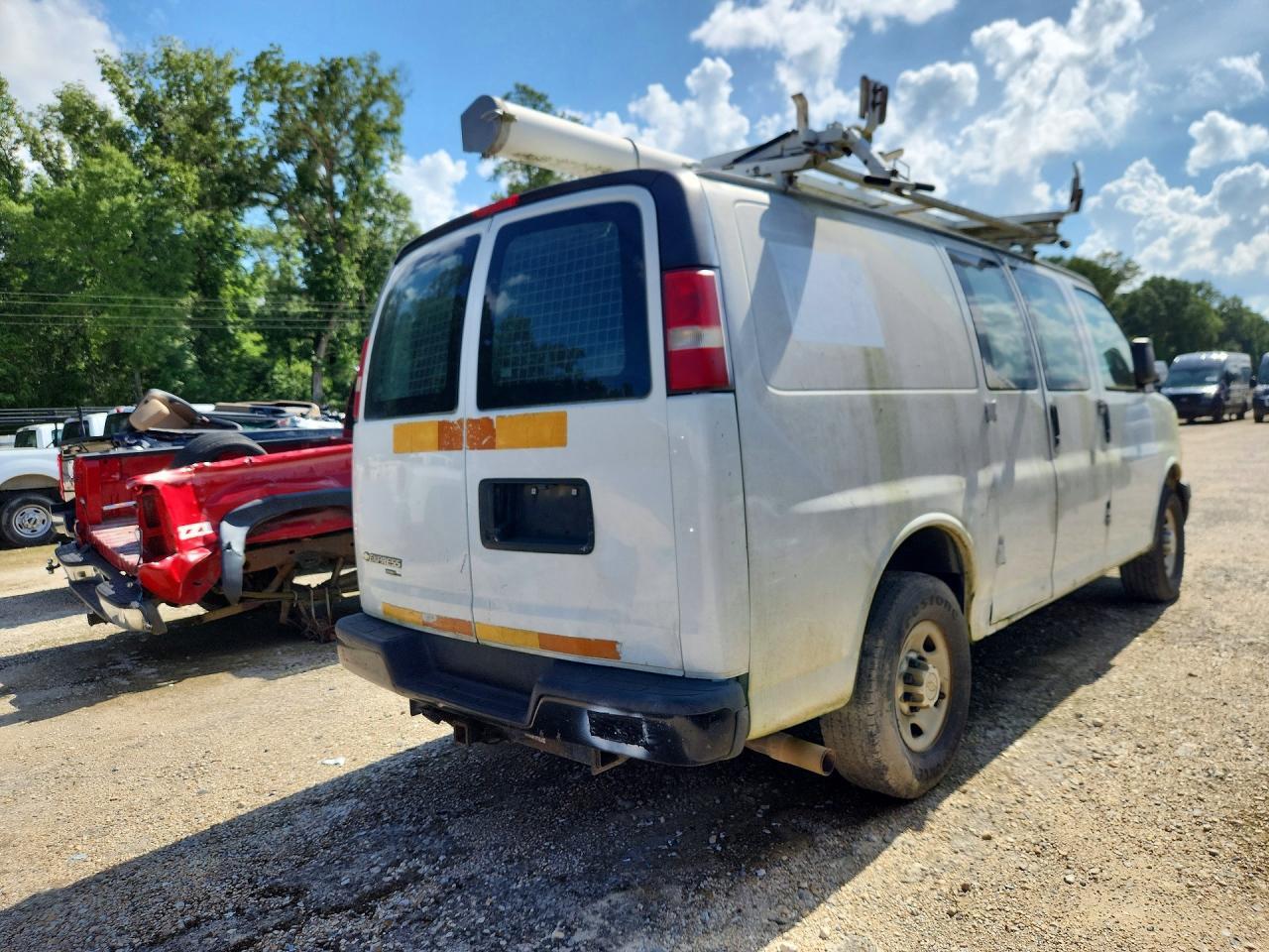 2013 Chevrolet Express G2500 - Image 3