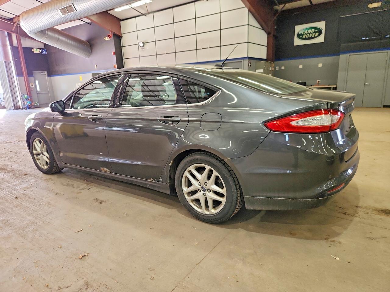 2016 Ford Fusion Se - Фото 2