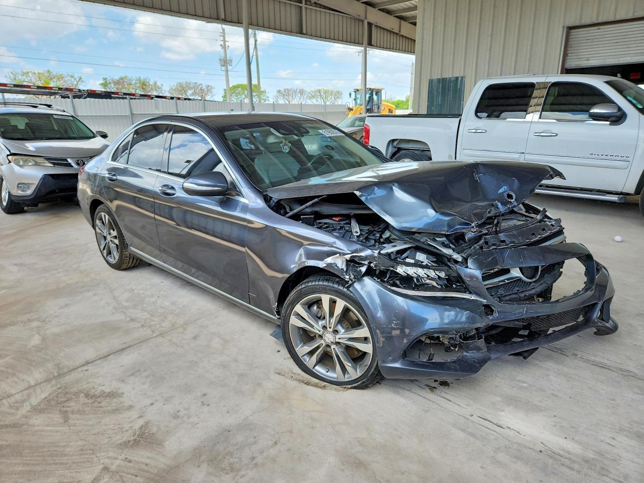 2015 Mercedes-Benz C 300 4Matic - Image 4
