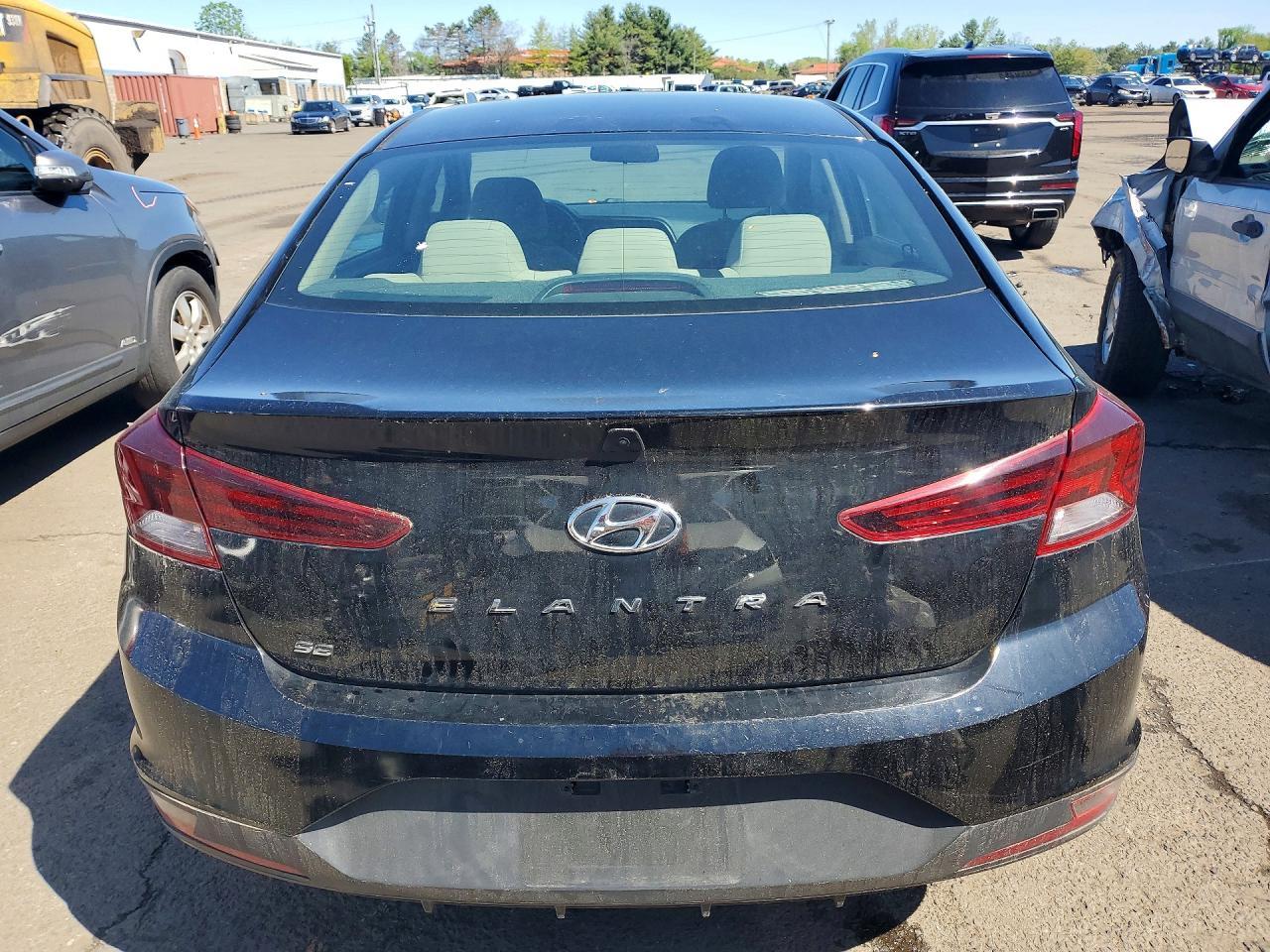 2019 Hyundai Elantra Se - Фото 6