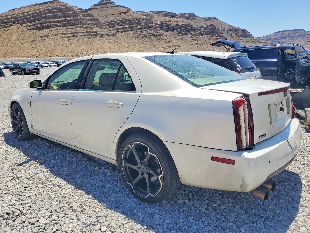 2005 Cadillac Sts - Фото 2