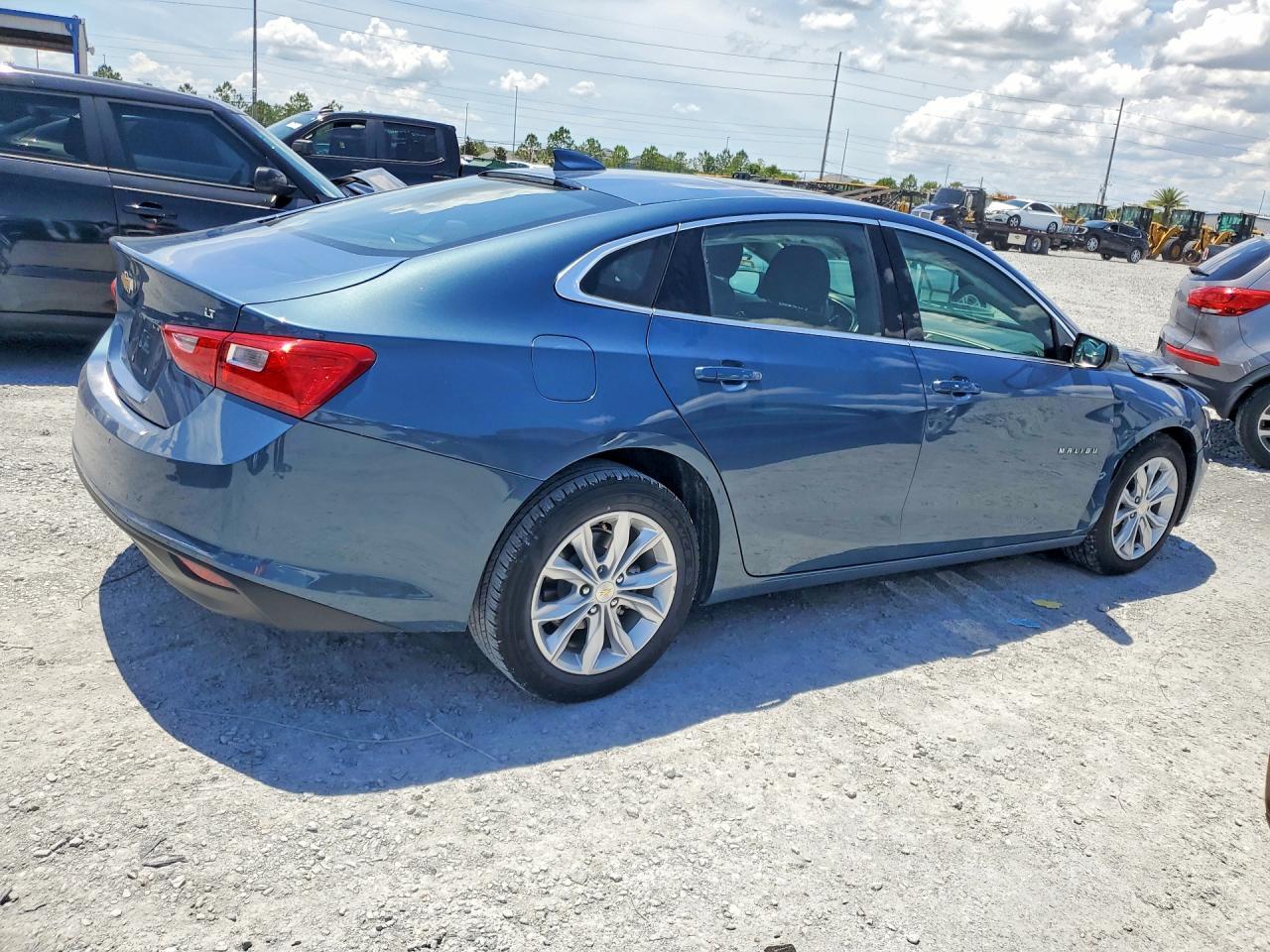 2024 Chevrolet Malibu Lt - Фото 3