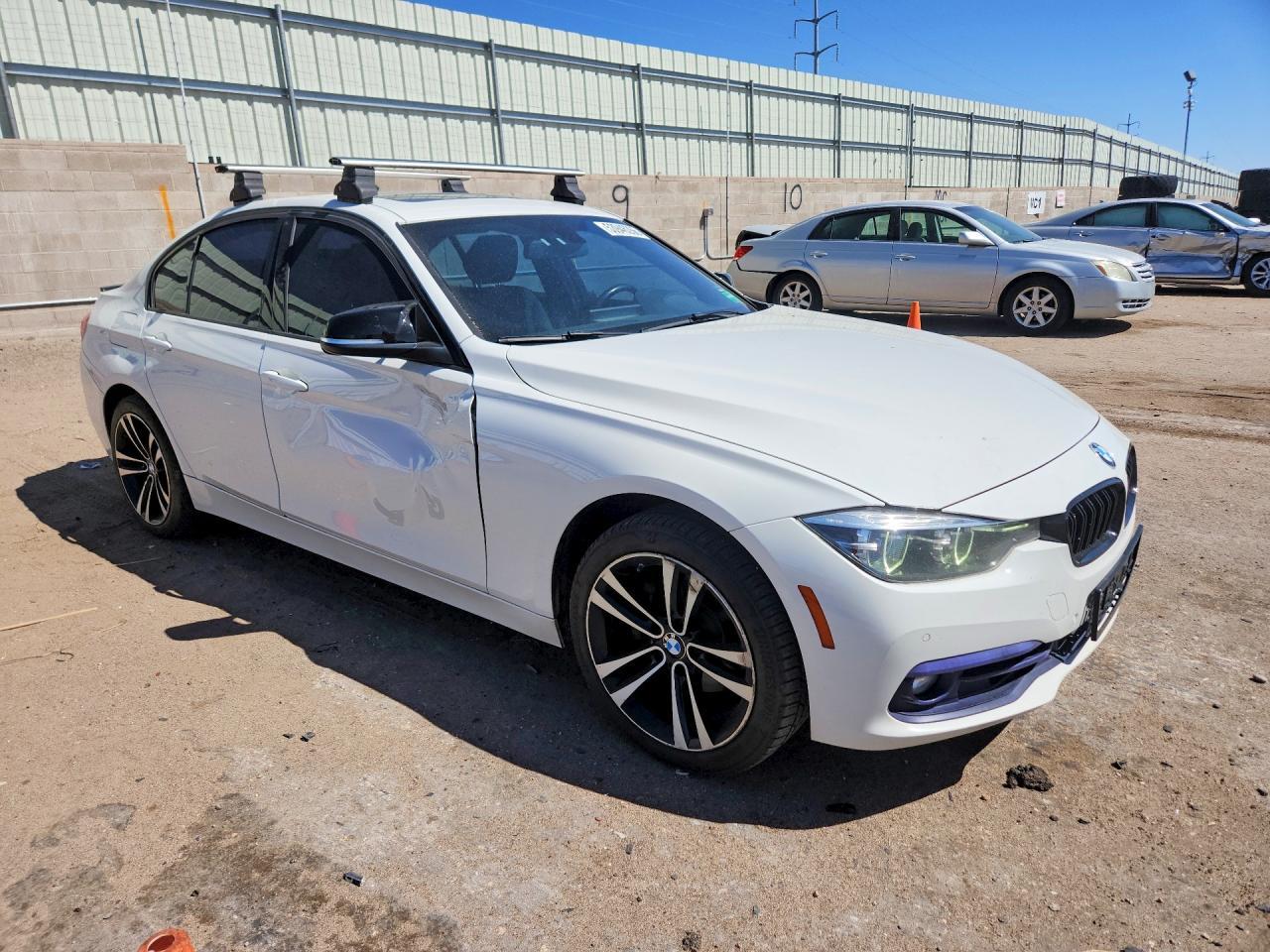 2018 BMW 330 Xi - Фото 4