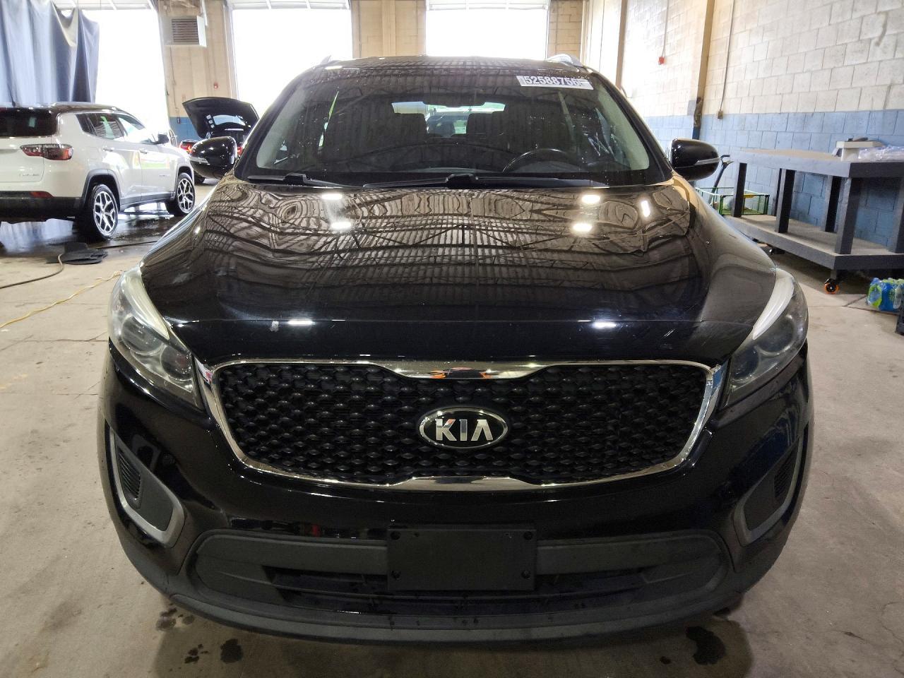 2016 Kia Sorento Lx - Image 5
