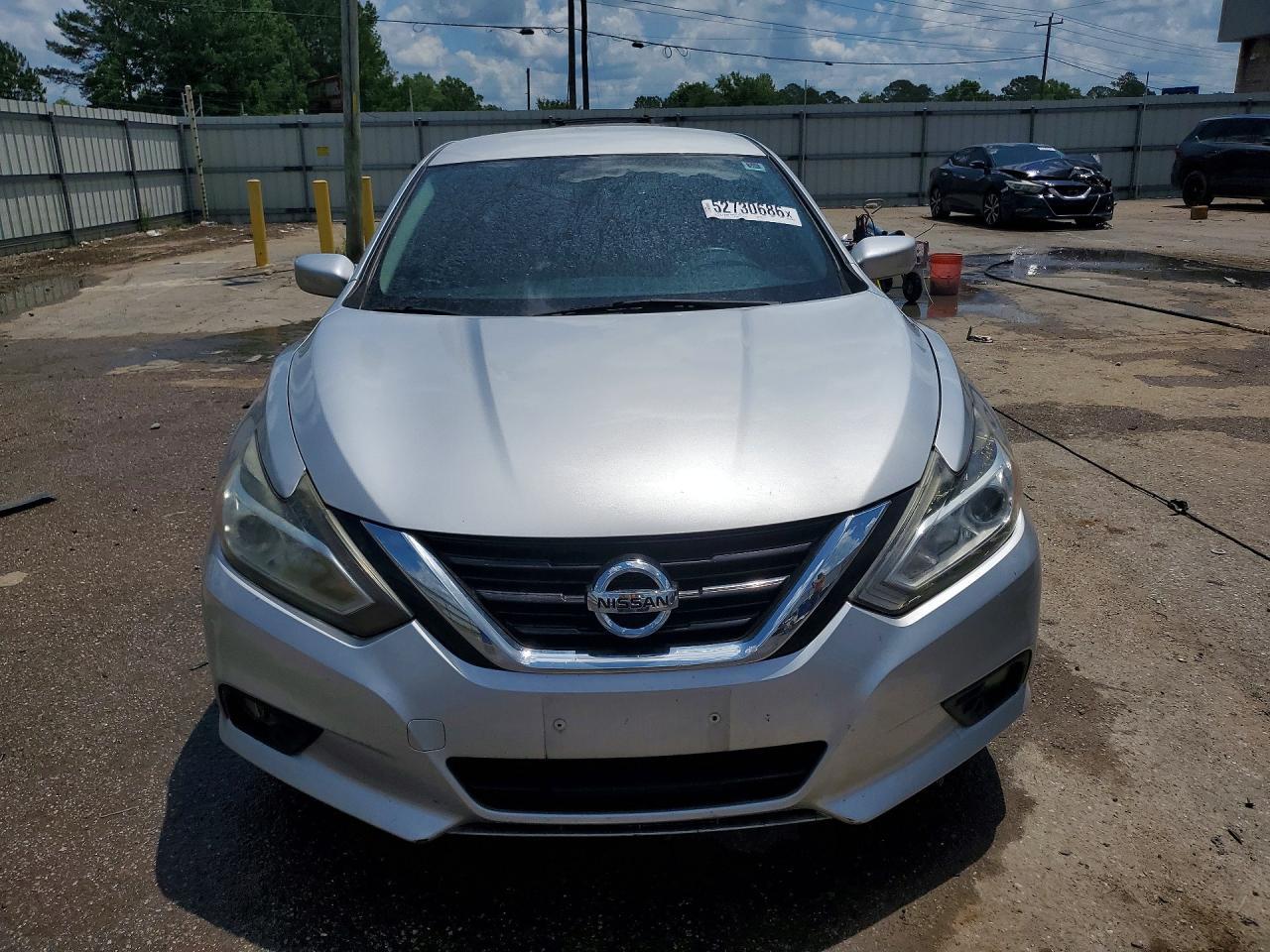 2017 Nissan Altima 2.5 Sv - Image 5
