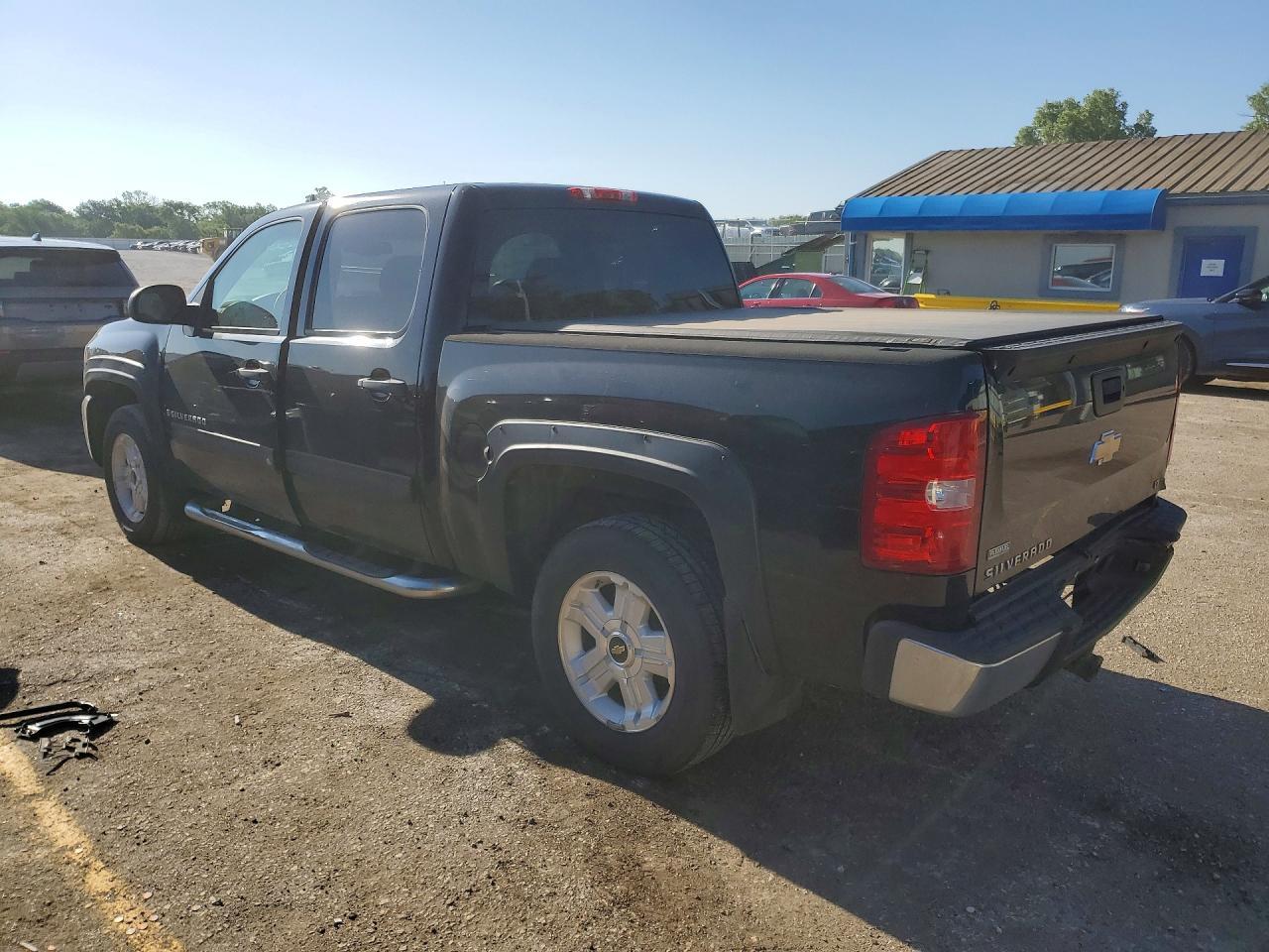 2009 Chevrolet Silverado K1500 Lt - Image 2