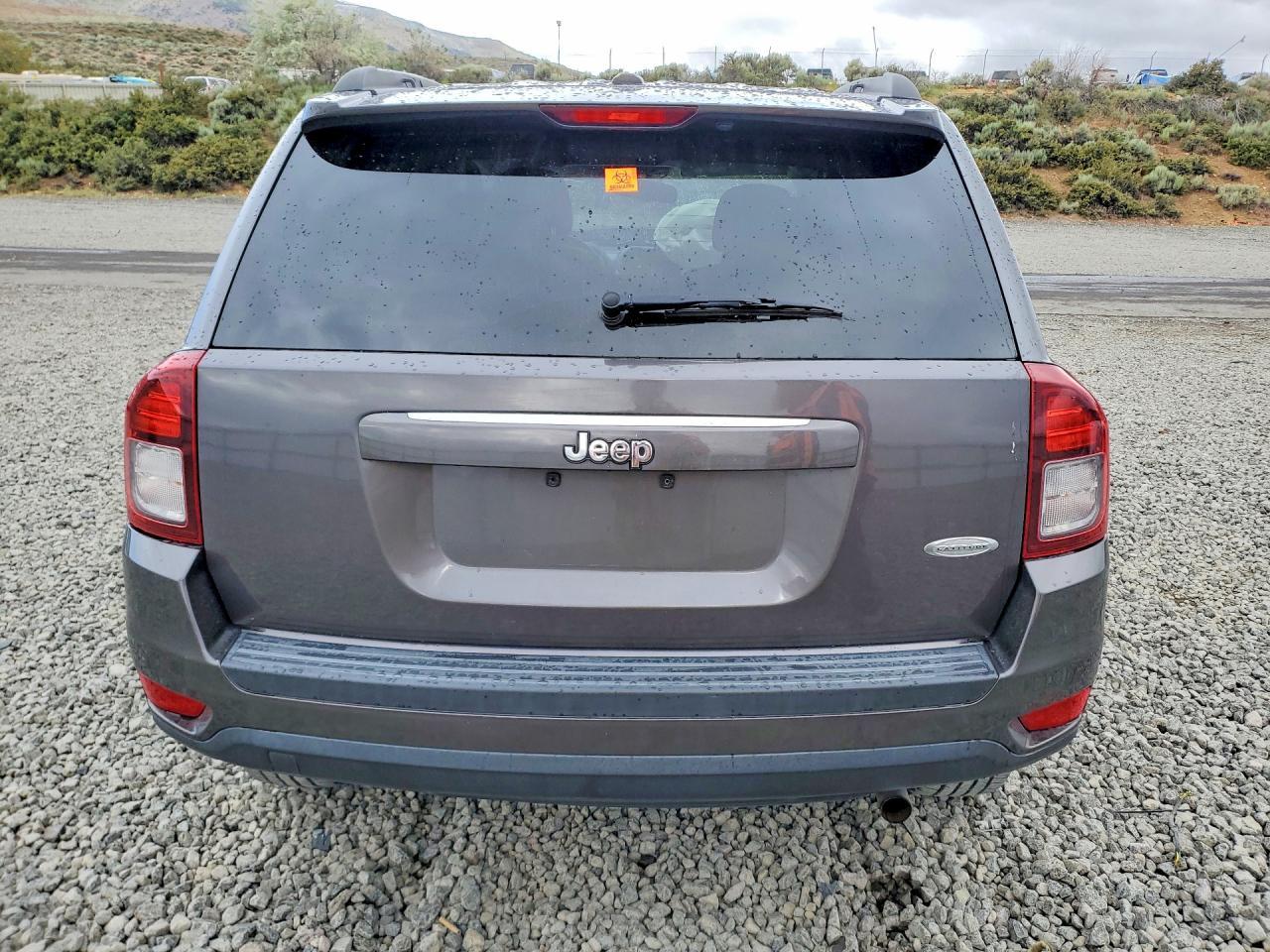 2016 Jeep Compass Latitude - Image 6
