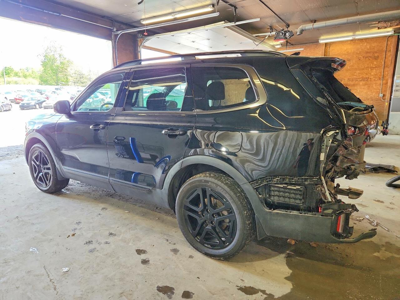 2025 Kia Telluride Sx-Prestige X-Line - Image 2