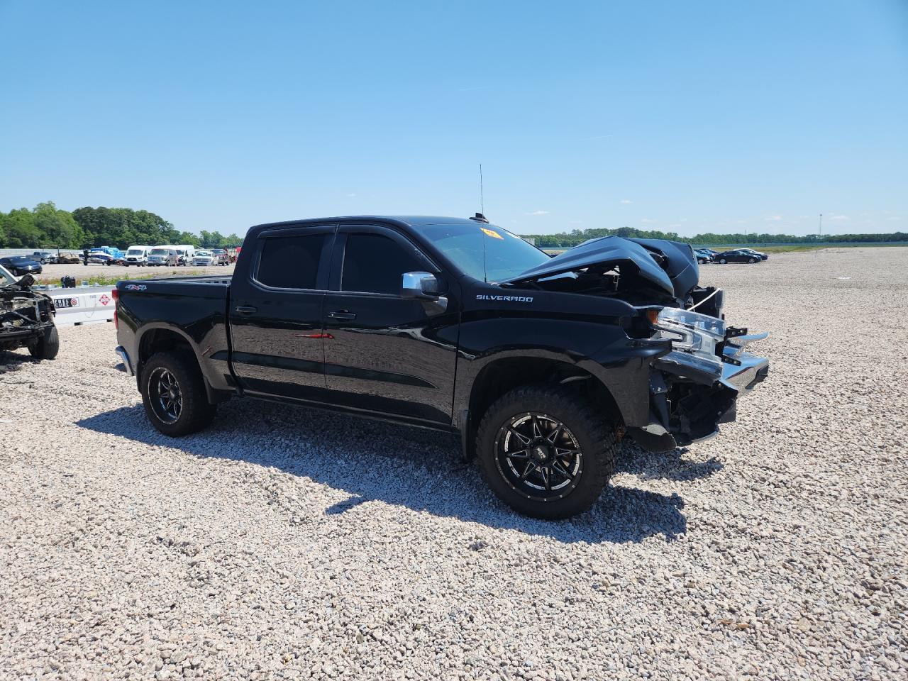 2019 Chevrolet Silverado K1500 Lt - Image 4