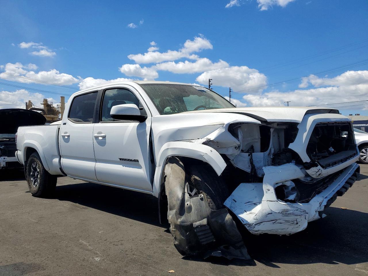 2022 Toyota Tacoma Sr5 V6 - Image 4
