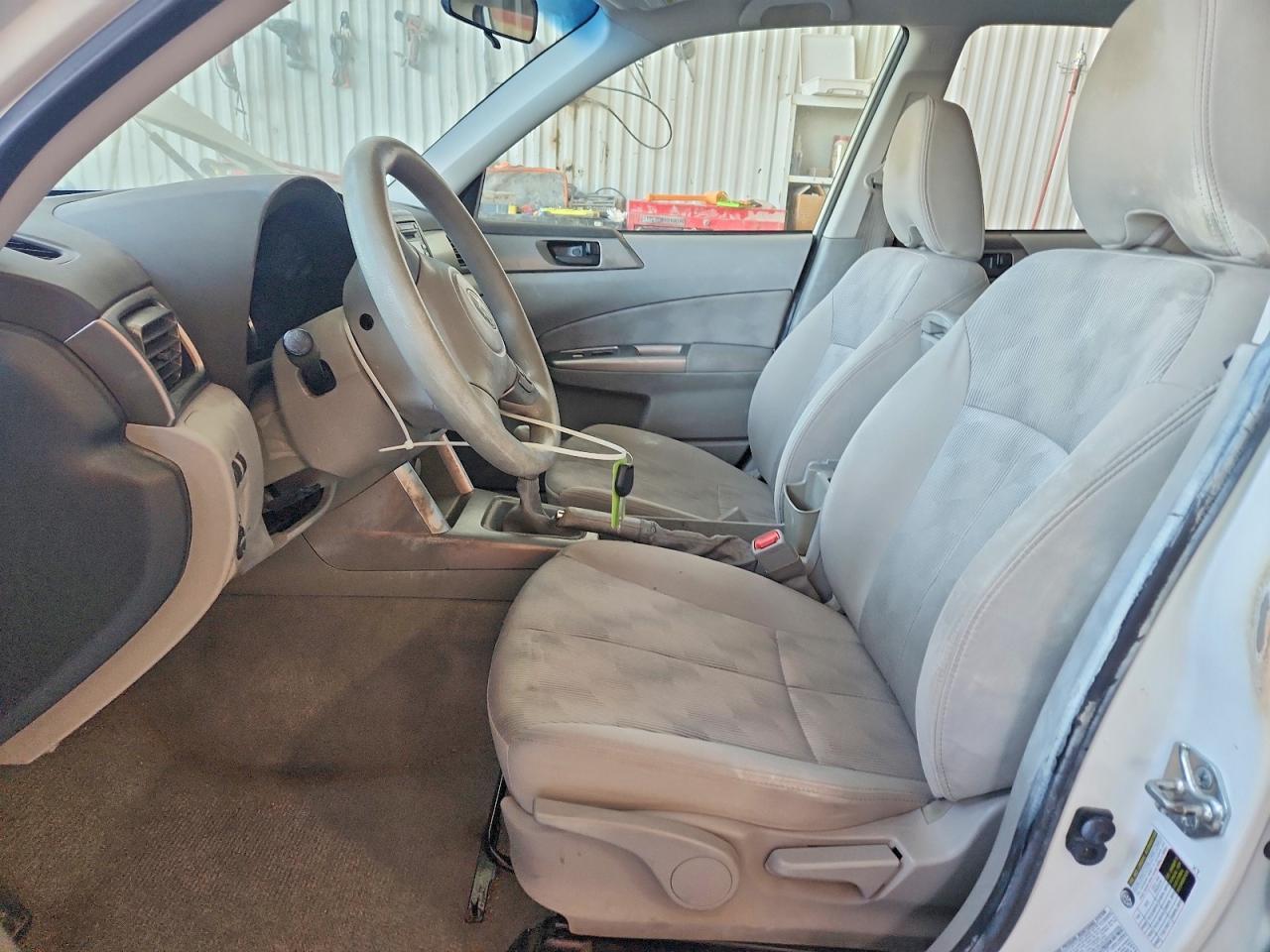 2010 Subaru Forester 2.5X - Фото 7