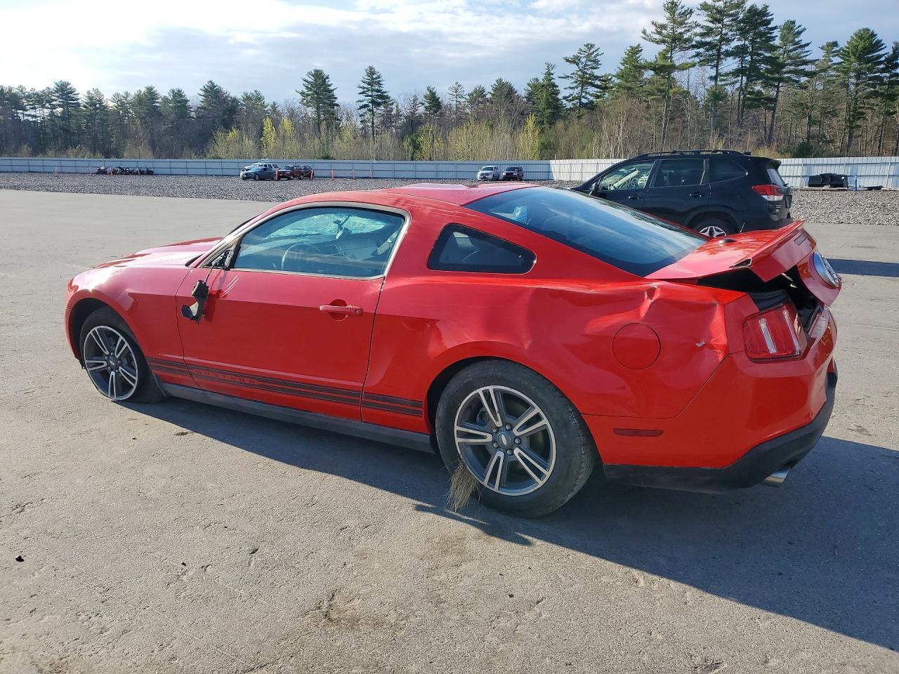 2011 Ford Mustang - Image 2