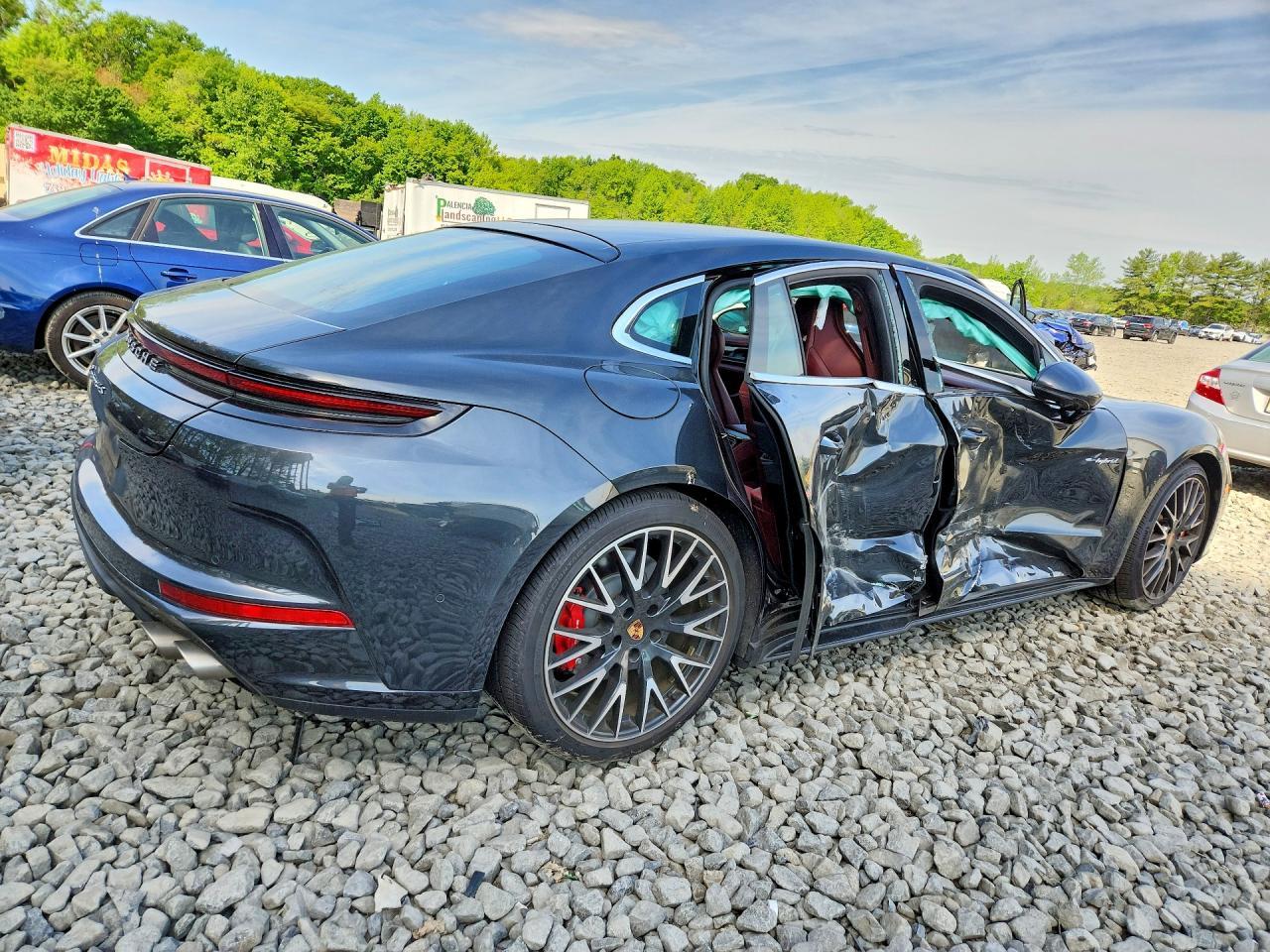 2025 Porsche Panamera 4S E-Hybrid - Фото 3