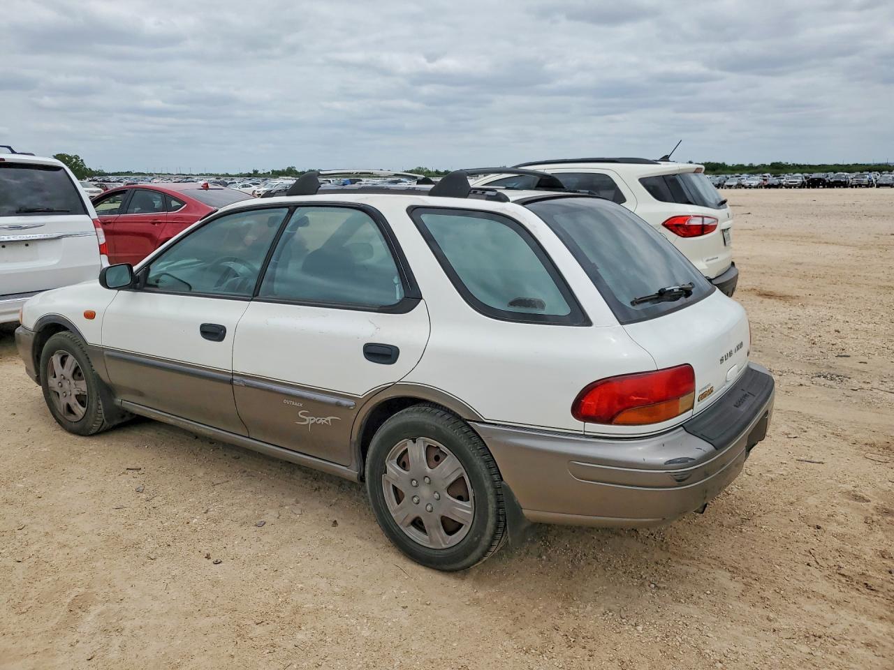 1998 Subaru Impreza Outback - Фото 2