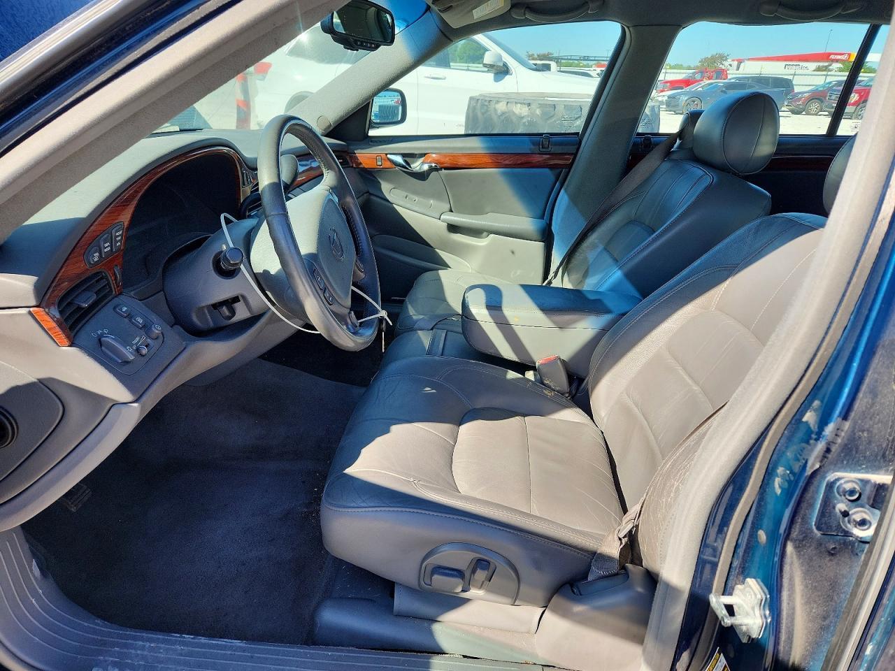 2005 Cadillac Deville - Фото 7