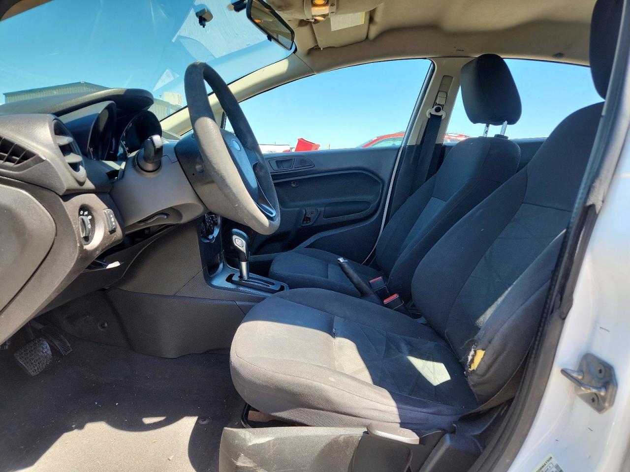 2014 Ford Fiesta S - Фото 7