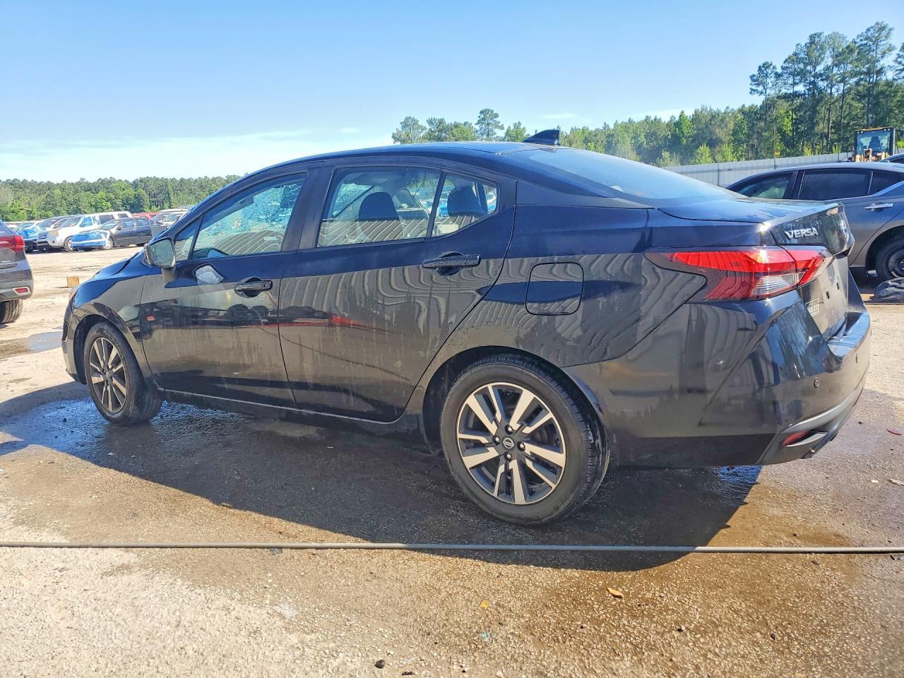 2021 Nissan Versa Sv - Фото 2