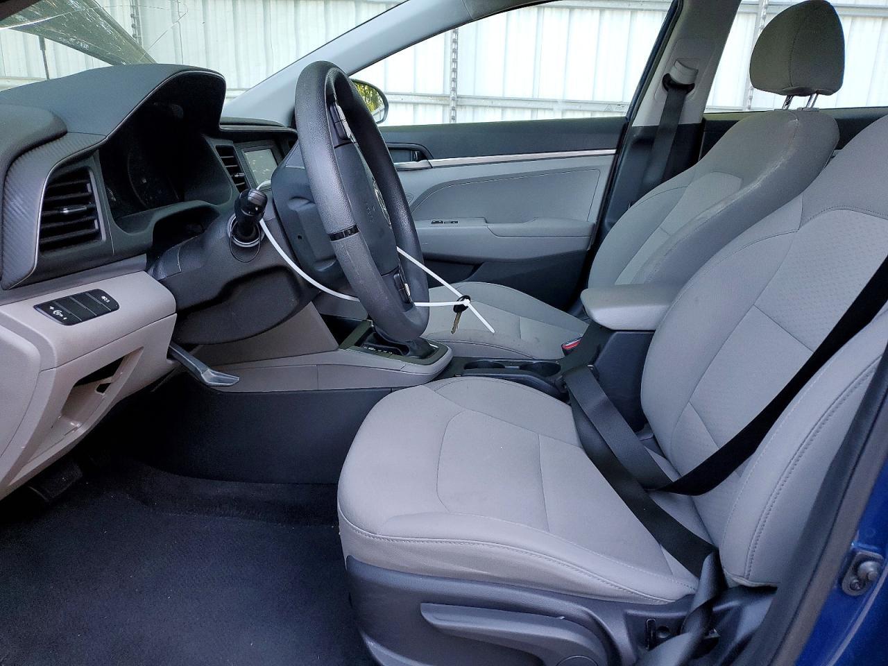 2019 Hyundai Elantra Se - Фото 7