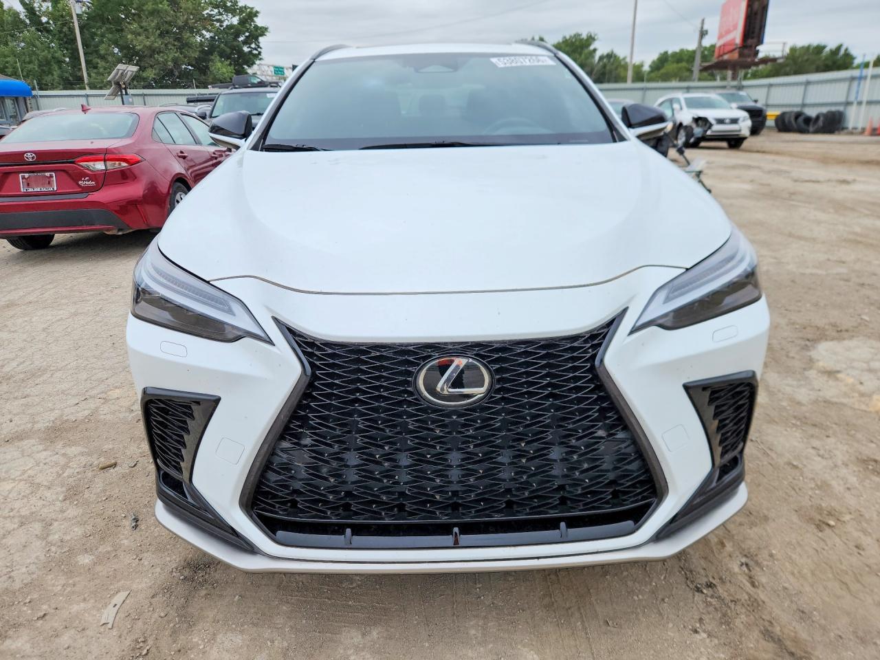 2022 Lexus Nx 350 - Image 5