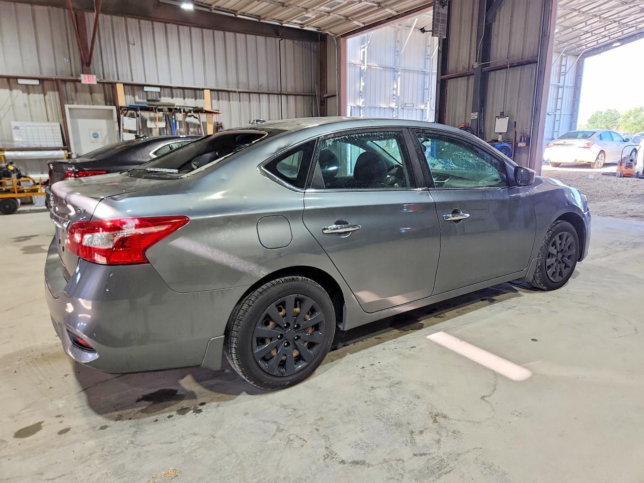 2017 Nissan Sentra Sv - Фото 3
