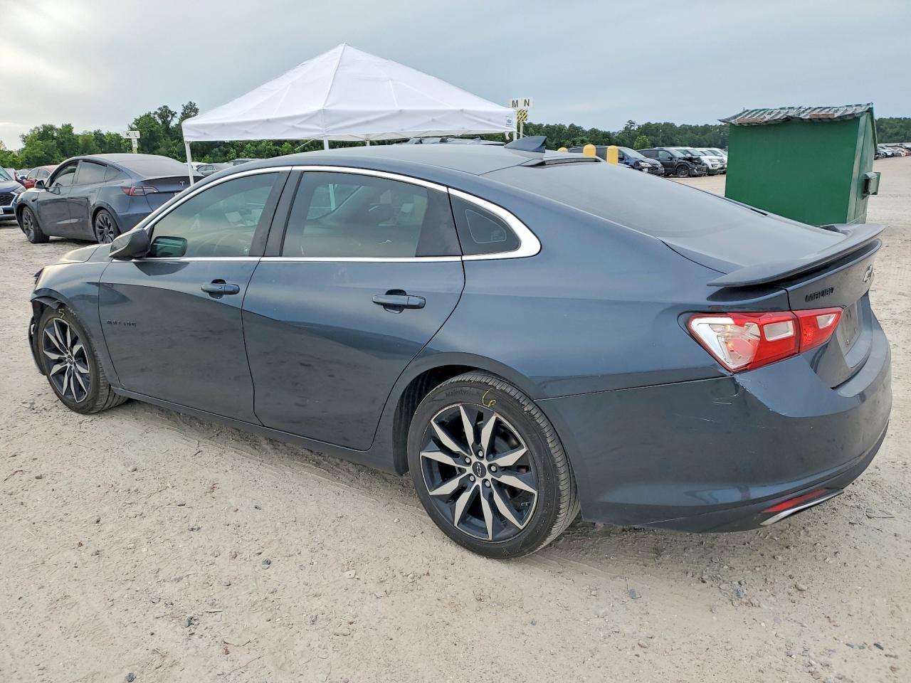 2020 Chevrolet Malibu - Фото 2