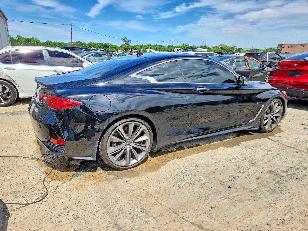 2019 Infiniti Q60 Red Sport 400 - Фото 3