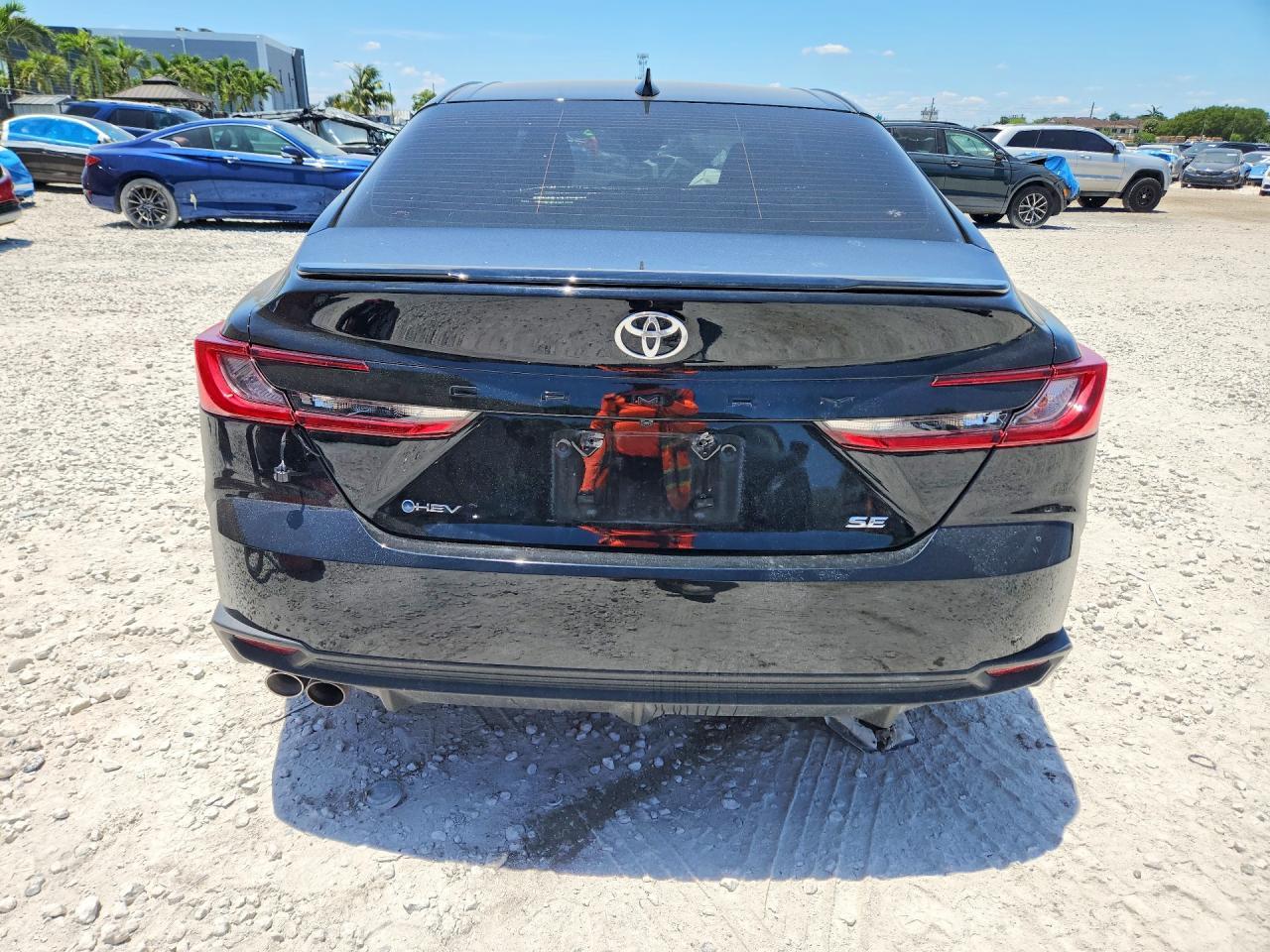 2026 Toyota Camry - Фото 6