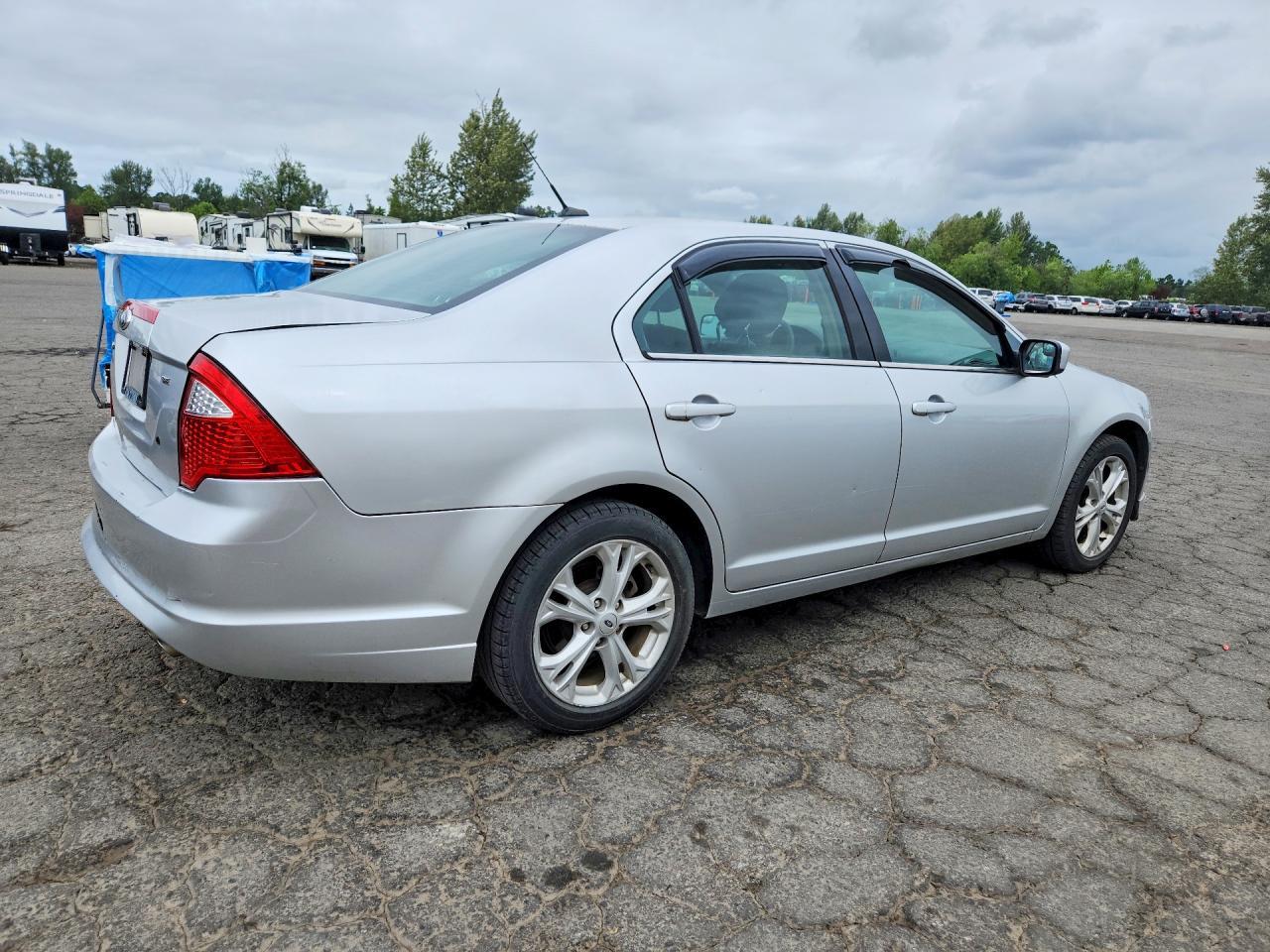 2012 Ford Fusion Se - Фото 3