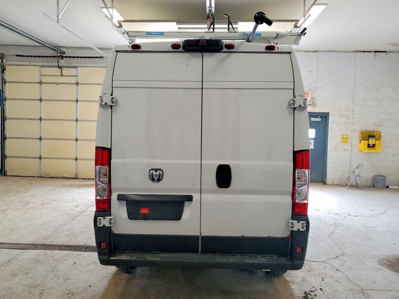 2024 Ram Promaster 2500 Utility / Service Van - Фото 6