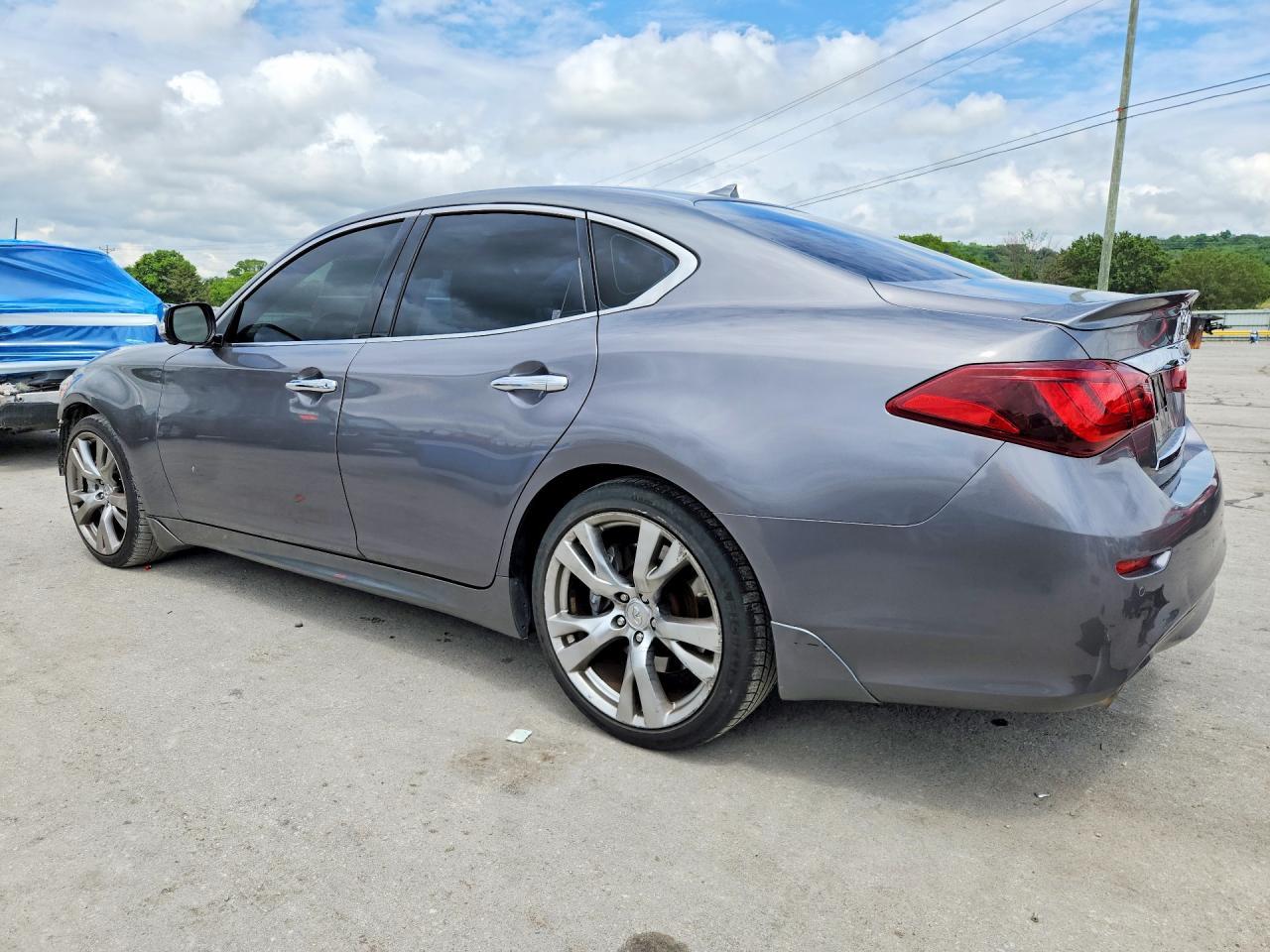 2015 Infiniti Q70 3.7 - Фото 2