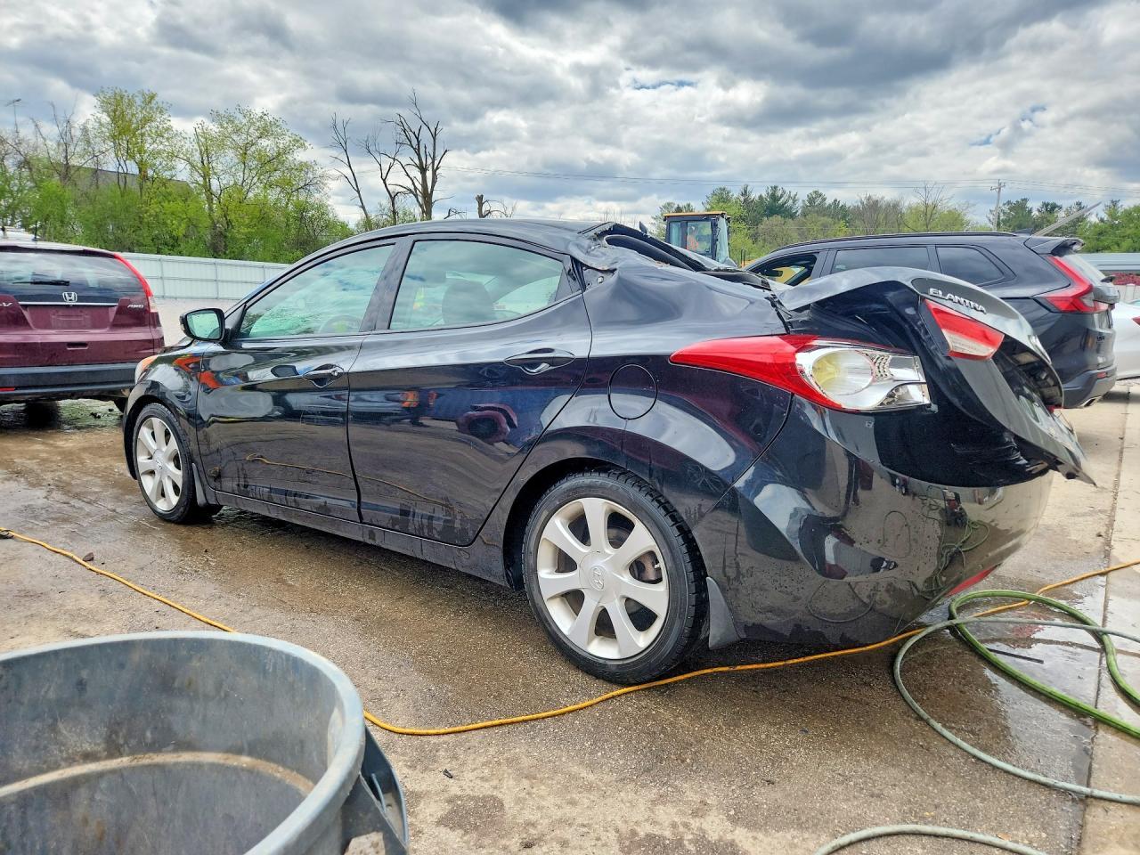 2013 Hyundai Elantra Limited - Фото 2