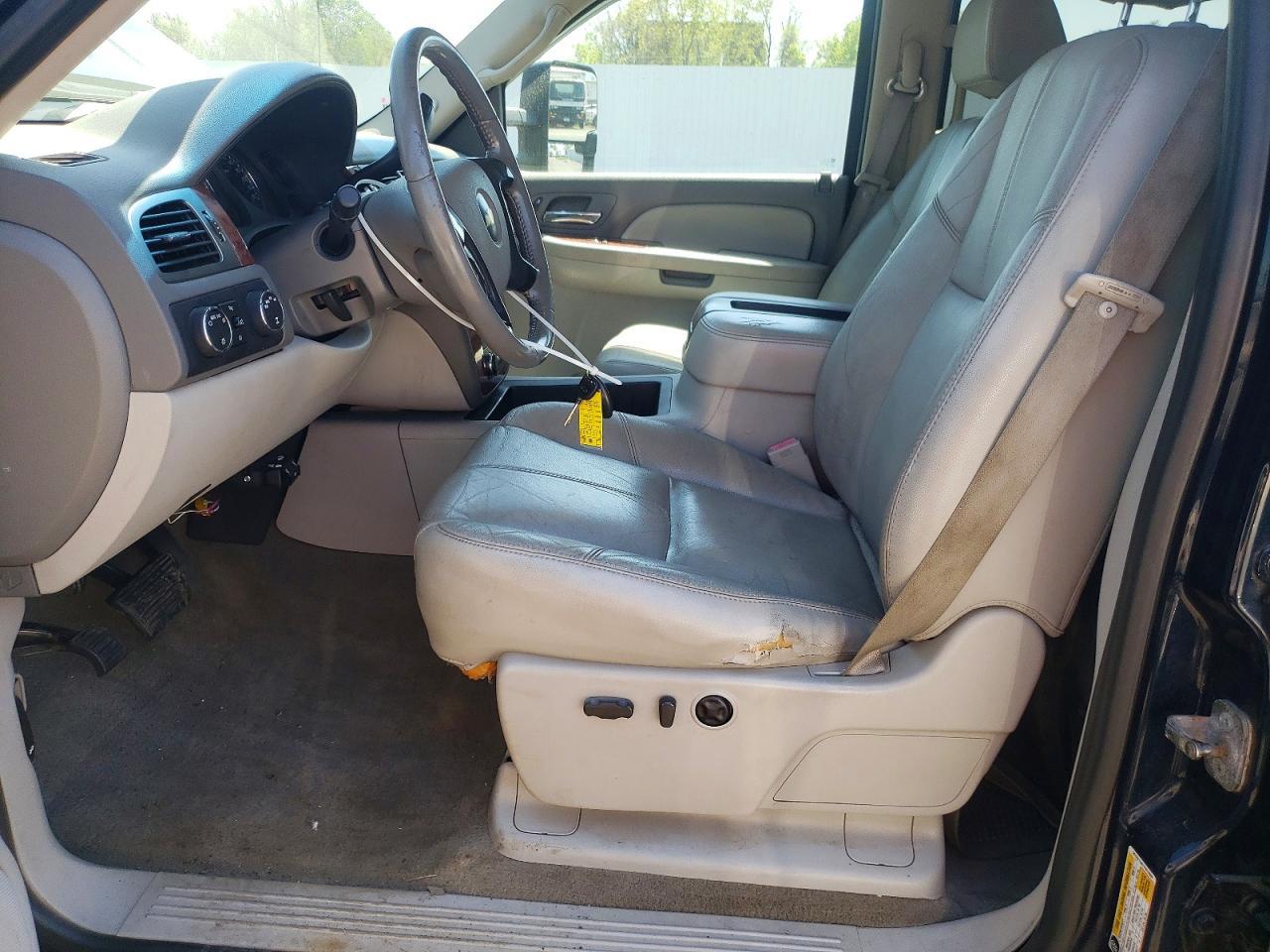 2007 Chevrolet Silverado K1500 Crew Cab - Image 7
