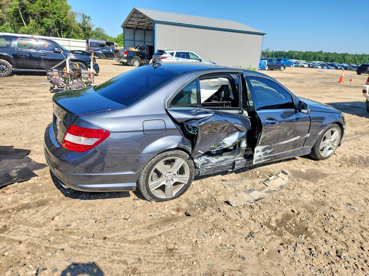 2010 Mercedes-Benz C 300 - Image 3