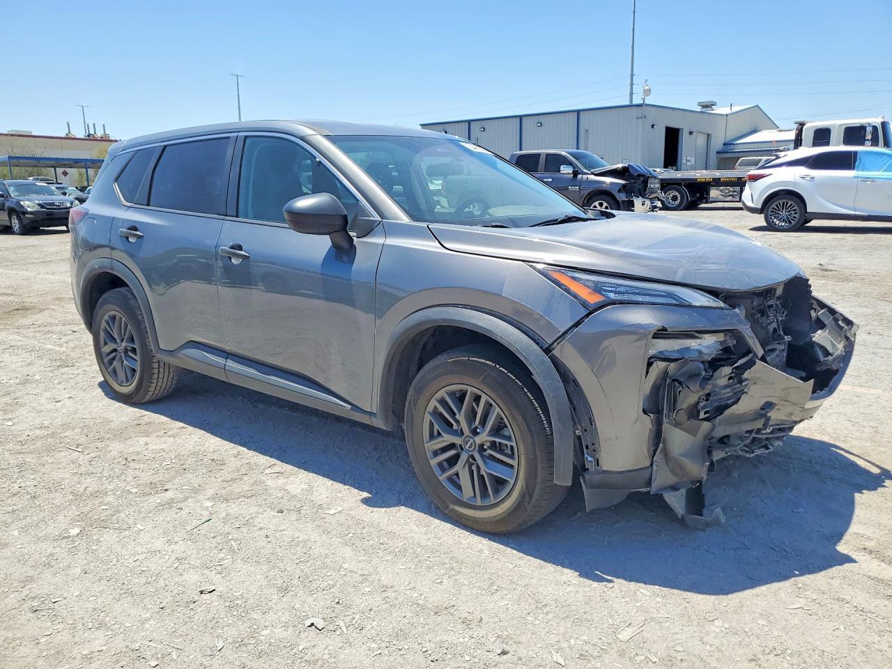 2023 Nissan Rogue S - Фото 4