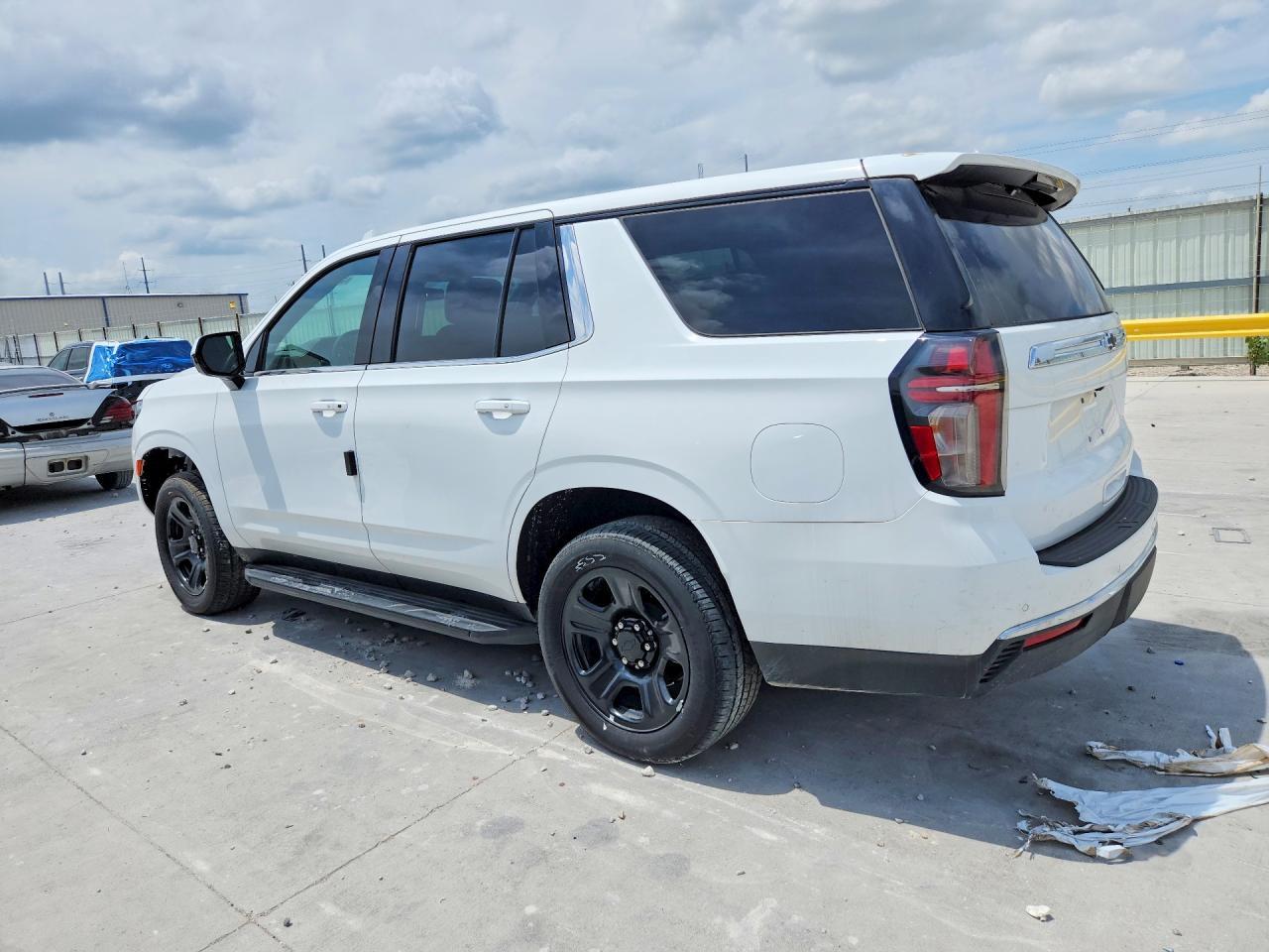 2024 Chevrolet Tahoe C1500 - Фото 2
