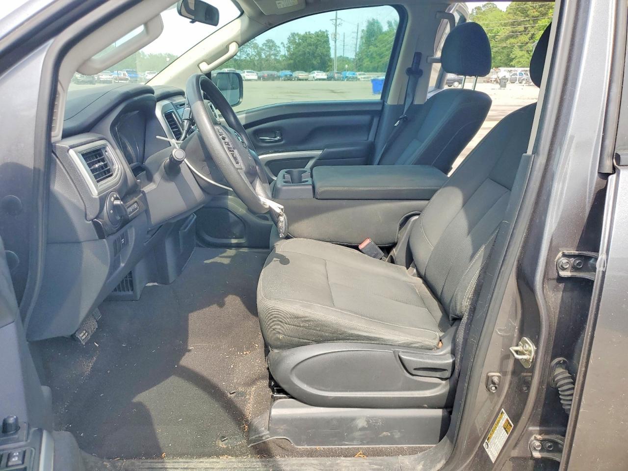 2017 Nissan Titan S - Image 7