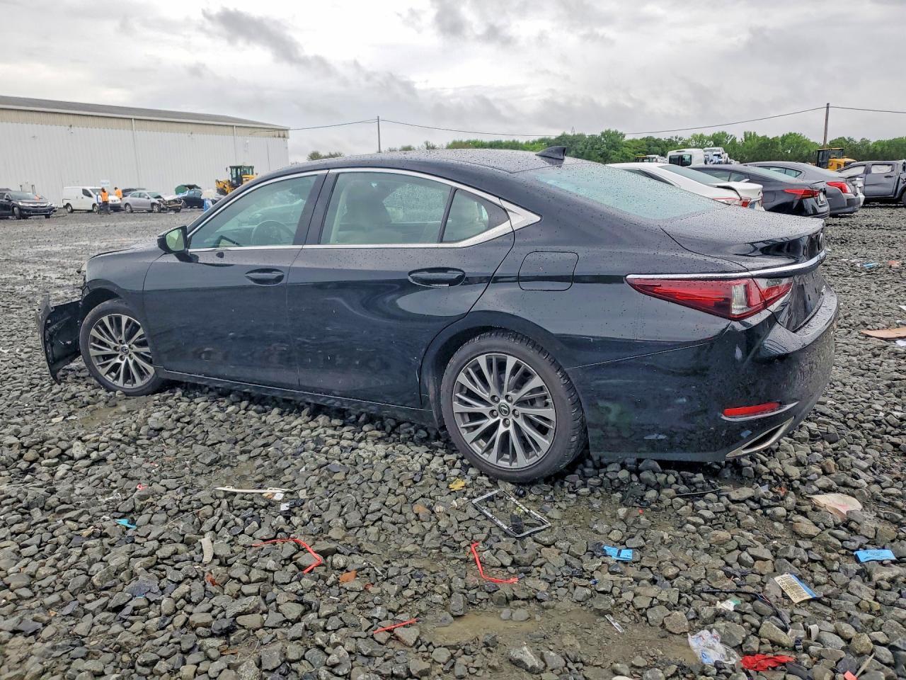 2020 Lexus Es 350 - Image 2