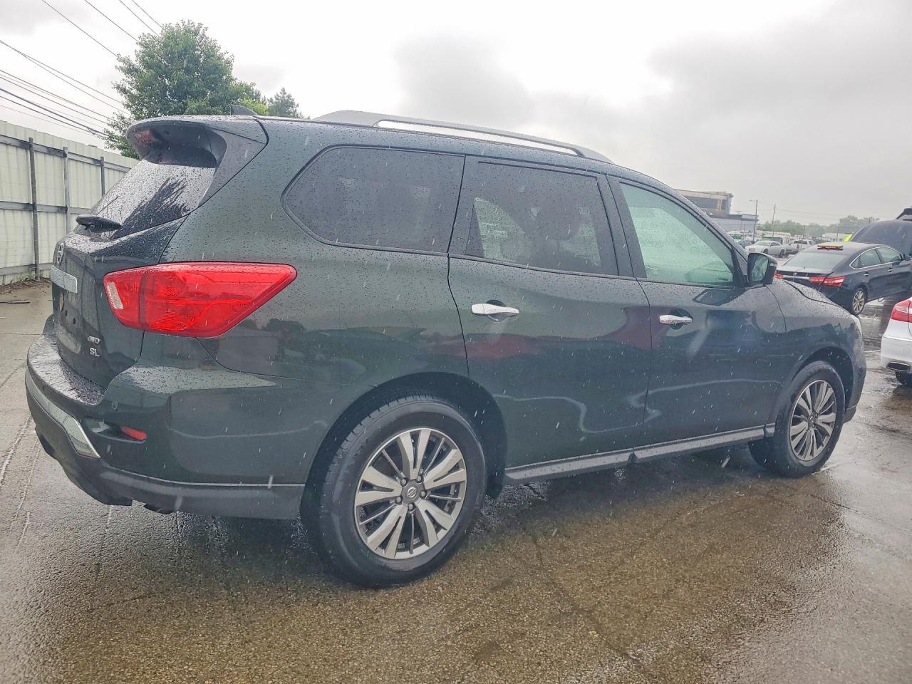2019 Nissan Pathfinder Sl - Image 3
