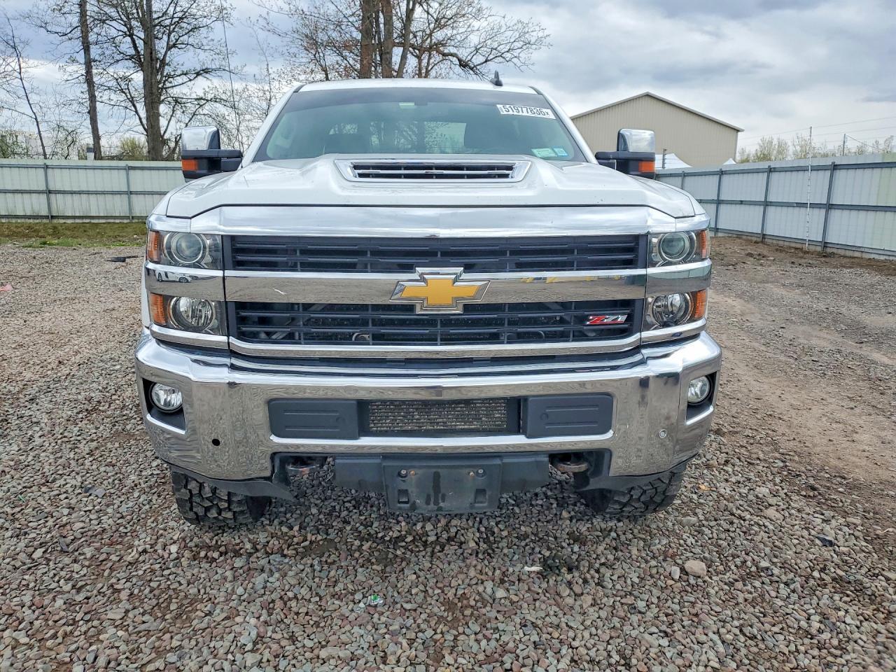 2017 Chevrolet Silverado K3500 Ltz - Image 5