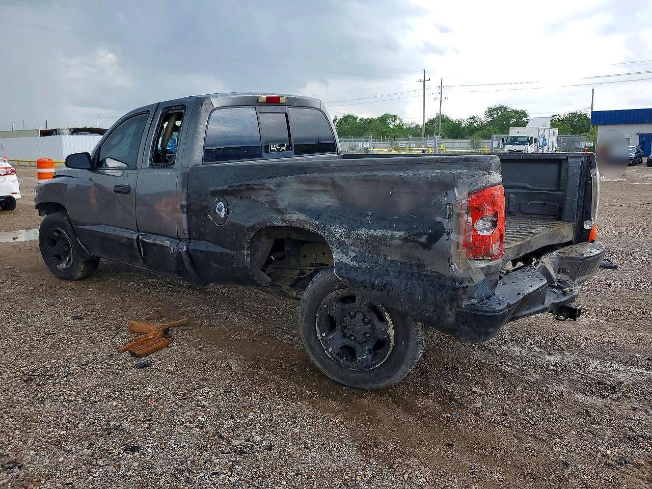2005 Dodge Dakota Slt - Фото 2
