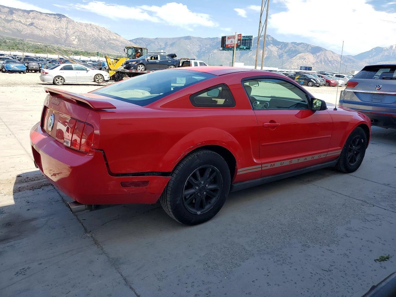 2005 Ford Mustang - Фото 3