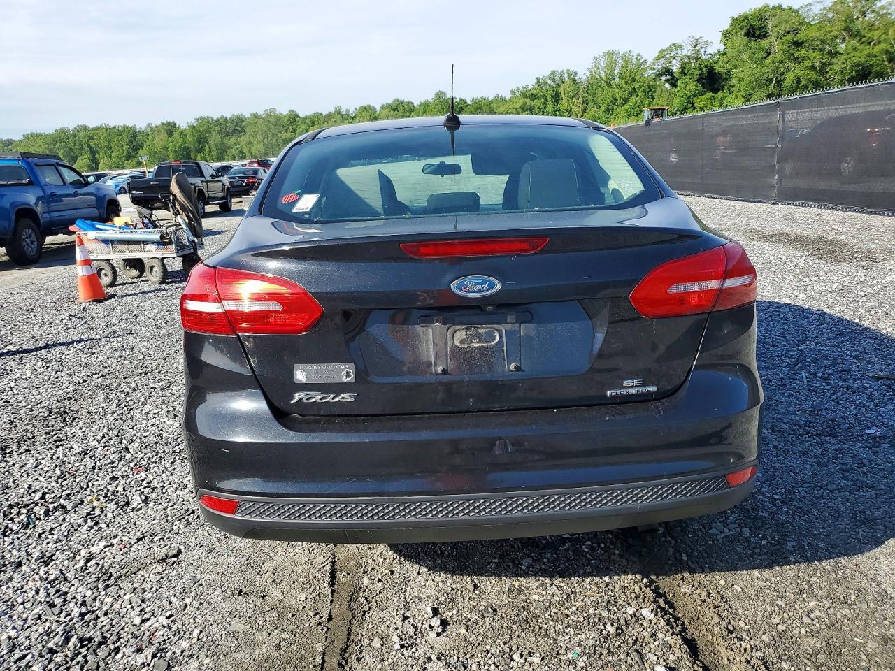 2015 Ford Focus Se - Фото 6