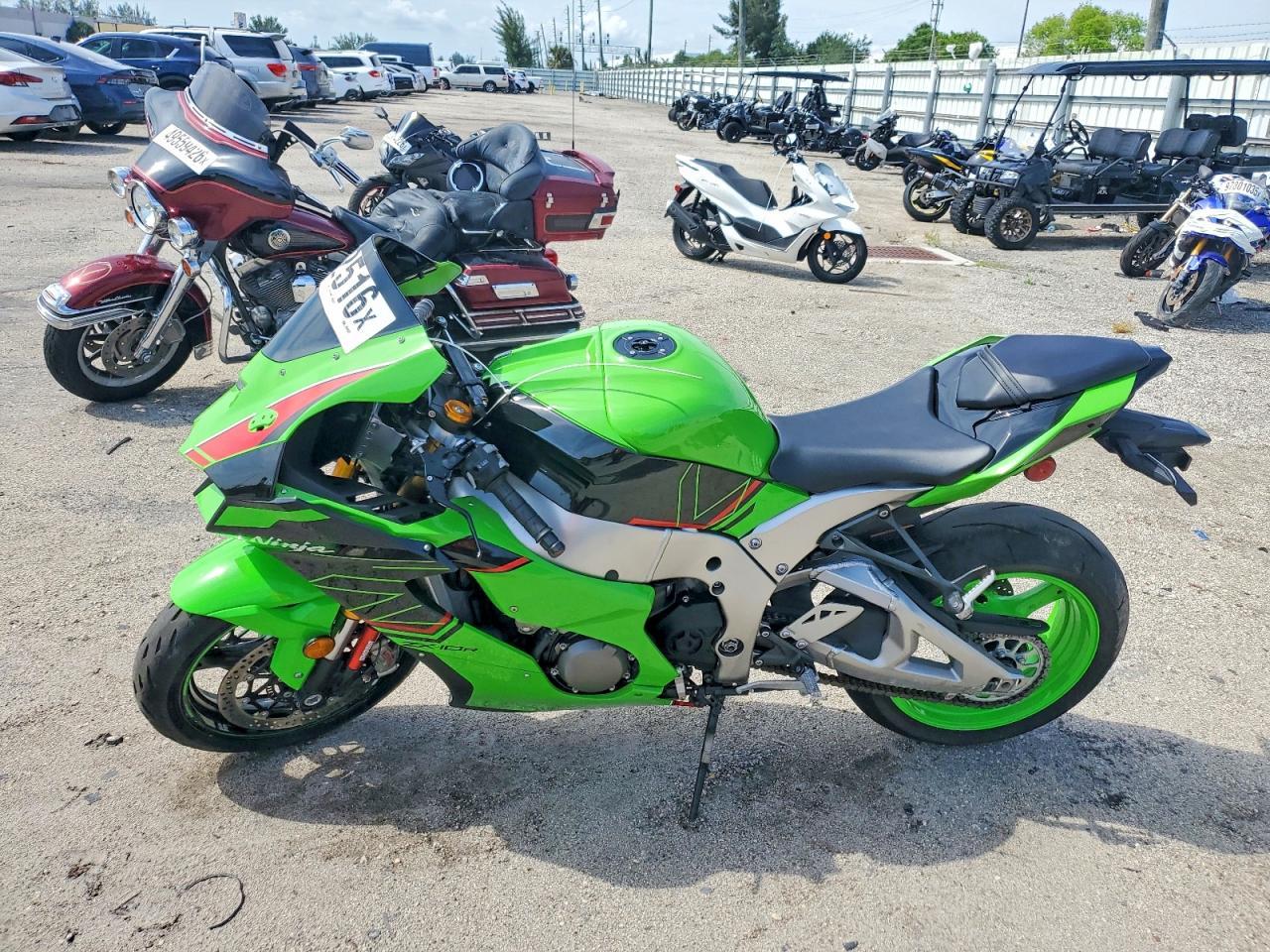 2024 Kawasaki Zx1002 L - Image 3