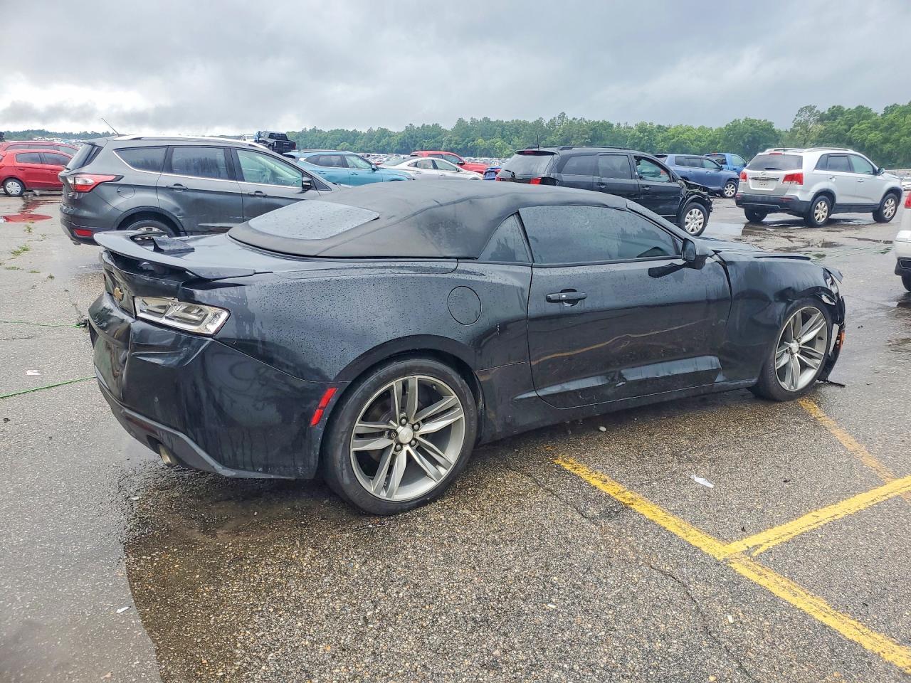 2017 Chevrolet Camaro Lt - Image 3